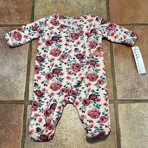 Nicole Miller infant footed one piece roses